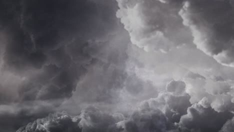 a-thunderstorm-in-a-dark-cloud--Cumulus-cloud