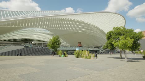 Der-Berühmte-Bahnhof-Lüttich-Guillemins,-Entworfen-Vom-Spanischen-Architekten-Santiago-Calatrava