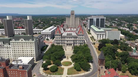 Capitol-in-Albany-NY-moving-in-Aerial-4K