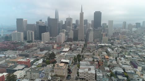 Aerial-view-of-San-Francisco-Skyline-Cloudy-Day