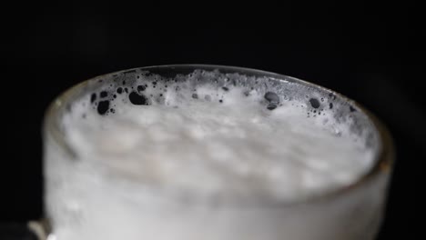 Macro-shot-of-foam-from-a-beer