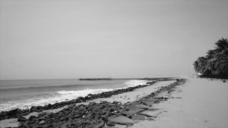 Promenade-beach-front-panorama-shot-in-black-and-white