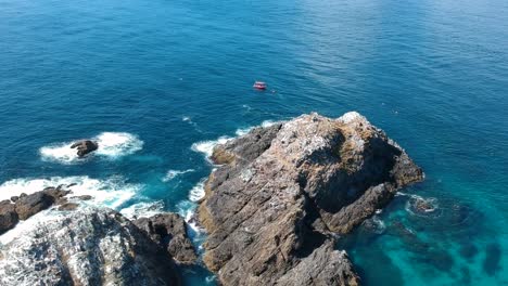 Arial-view-of-a-popular-scuba-diving-spot-close-to-Byron-Bay-Australia