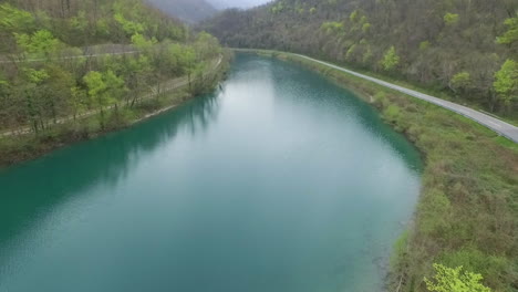 Luftaufnahme-Des-Flusses-Soca.-Slowenien
