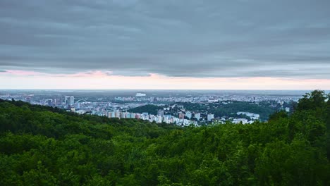 Timelapse-of-cloudy-sunrise-over-Bratislava-city,-Slovakia