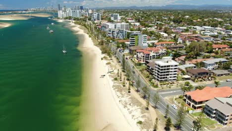Beach-front-at-Southport-Gold-Coast-Broadwater-Low-tide