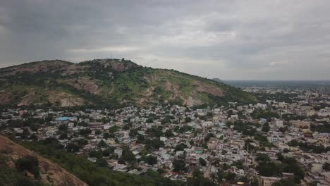 Luftdrohnenaufnahmen-Der-Stadt-Nalgonda-Im-Indischen-Bundesstaat-Telangana,-Indien,-Asien