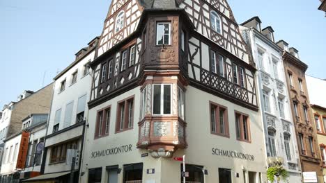 Vier-Türme---Barocke-Architektur-In-Der-Historischen-Altstadt-Von-Koblenz,-Deutschland