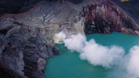 Crater-of-Ijen-volcano,-Java,-Indonesia