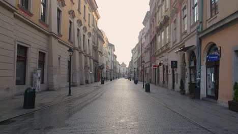Empty-Florianska-Street-early-morning,-main-tourist-road,-Krakow-Old-Town