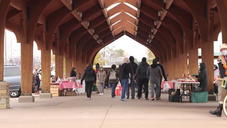 Farmers-Market-in-Eau-Claire-Wisconsin-during-the-COVID-19-pandemic