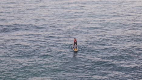 Sup-Paddle-Boarder-–-Wassersport-60fps