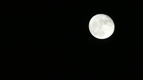 Full-moon-traveling-across-the-sky