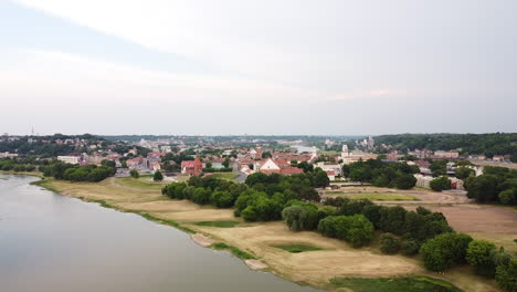Kaunas-castle-of-whole-old-town-in-ascending-drone-view