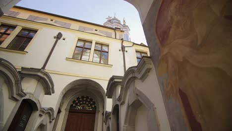 Side-facade-of-the-Abbey-of-Dürnstein