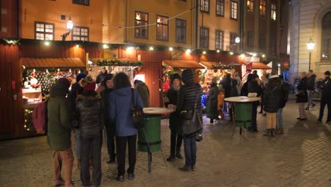 Weihnachtsmarkt-Auf-Dem-Hauptplatz-Der-Altstadt,-Stockholm,-Schweden
