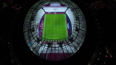 Estadio-De-Londres-Arena-En-La-Noche-Para-El-West-Ham-United-F
