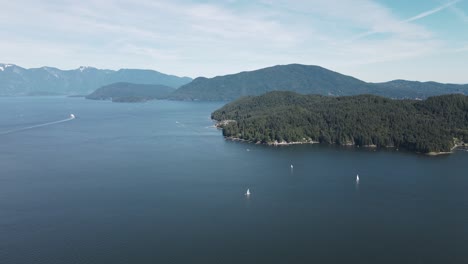 Panoramic-view-looking-over-the-picturesque-Howe-Sound-from-Soames-Hill-on-the-Sunshine-Coast-in-Gisbons,-Canada