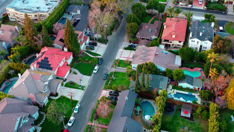 Aerial-above-the-valley-with-view-on-suburban-houses