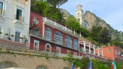 Facade-Of-Hotel-Belvedere-And-Tre-Re-On-The-Hillside-At-Marina-Grande-On-The-Coast-Of-Capri-In-Italy