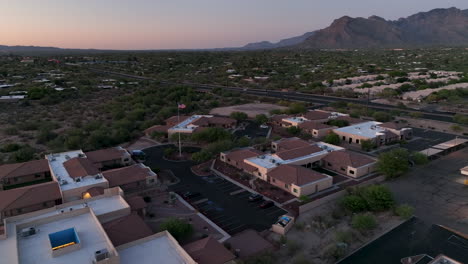 Evening-drone-shot-of-Tuscon-Arizona,-rotating