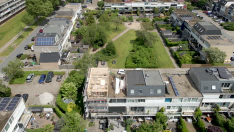 Luftübersicht-über-Den-Holzrahmen-Der-Im-Bau-Befindlichen-Dachkonstruktion