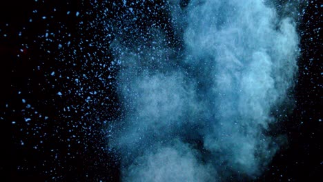 Blaues-Pulver-Explodiert-In-Superzeitlupe-Mit-240-Fps
