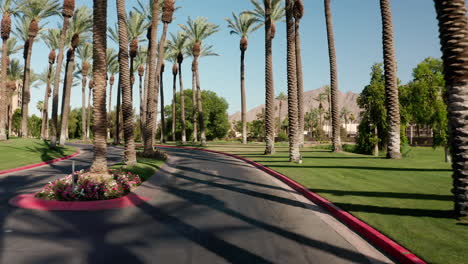 Ein-Atemberaubender-Blick-Auf-Die-Innenstadt-Von-Palm-Springs,-Kalifornien