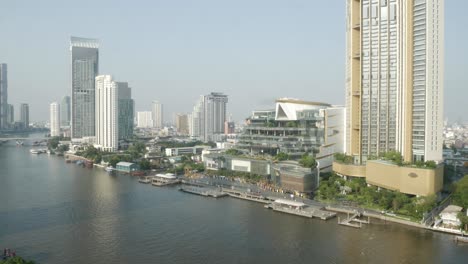 Blick-Auf-Das-Kaufhaus-Icon-Siam-In-Der-Nähe-Des-Flusses-Chaophraya-In-Der-Stadt-Bangkok