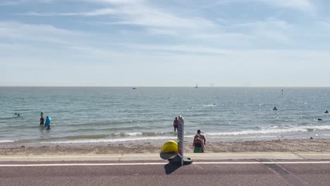 Die-Strandpromenade-Von-Clacton-On-Sea,-Essex,-Großbritannien