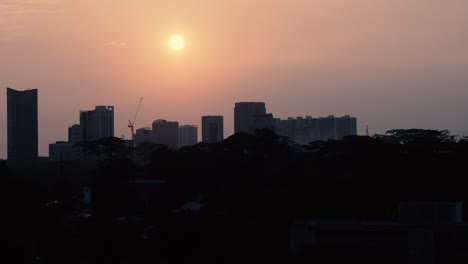 Telephoto-View-of-Morning-Sunrise-Timelapse-in-the-city