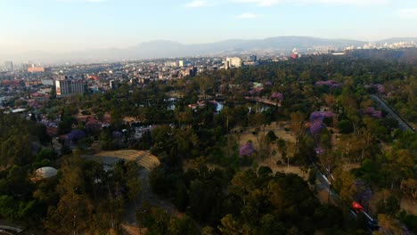 Neblina-En-La-Ciudad-De-México,-Imágenes-Aéreas-Tomadas-Desde-El-Parque-De-Chapultepec