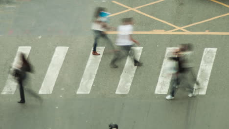 Time-lapse-of-pedestrian-crossing,-Curitiba,-Parana,-Brazil