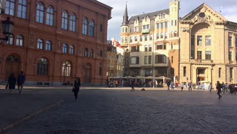 Eine-Ansichtsaufnahme-Der-Doma-Laukums,-Riga