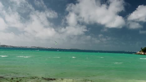 Kitesurf-En-Un-Día-Ventoso-En-Bermuda