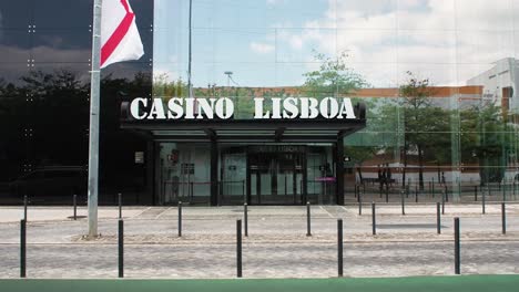 Eingang-Des-Casino-Lissabon-In-Portugal