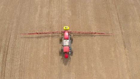 crop-dusting-tractor-bird-eye-view