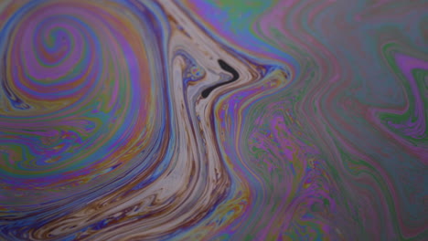 Wirbelnde-Abstrakte-Bunte-Blasen-Mit-Regenbogenfarbenem-Flüssigem-Hintergrund