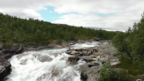 Beautiful-wild-river-called-Otta-in-Norway