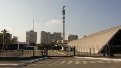 exterior-view-of-the-Latin-America-Memorial