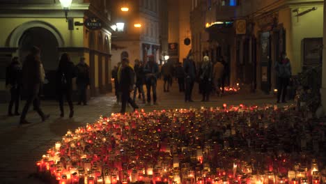 Candles-at-Terrorist-attack-location-Vienna-Ruprechtsplatz