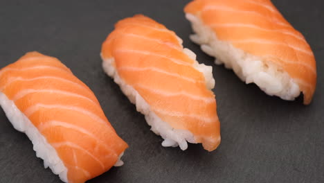 Sushi-nigiri-salmon-Asian-typical-food