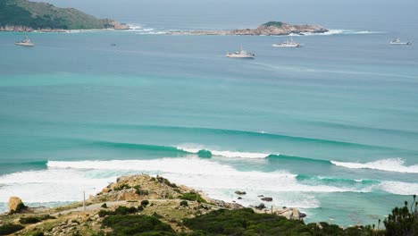 Vietnams-best-surfing-spot-with-prime-surfing-conditons,-perfect-reef-break