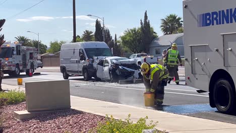 Firefighters-responding-to-multi-car-crash-with-massive-damage
