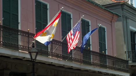 Nueva-Orleans-Estados-Unidos-Luisiana-Banderas-Cámara-Lenta-Viento