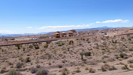 Entwicklung-Einer-Trockenen-Hügellandschaft-Außerhalb-Von-Las-Vegas-In-Nevada,-USA