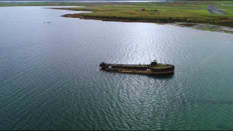 Slow-motion,-Wreck-of-Juniata,-an-old-abandoned-ship-at-Inganess-Bay-on-the-mainland-of-Orkney,-Scotland