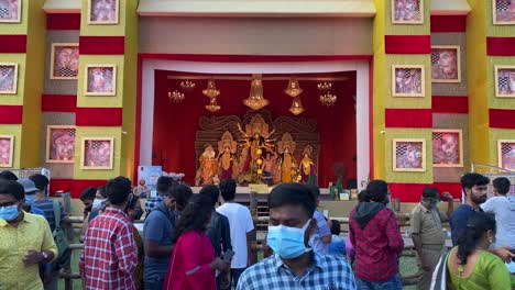 Durga-Puja-Oder-Durgotsava-Ist-Ein-Jährliches-Hinduistisches-Fest,-Das-Hauptsächlich-In-Westbengalen,-Indien,-Gefeiert-Wird