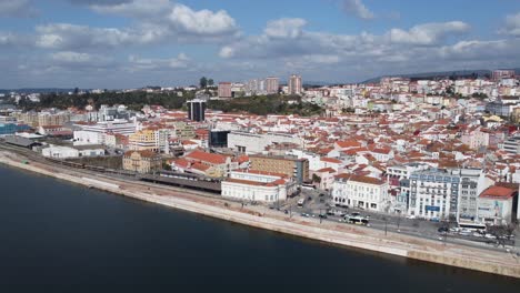 Vista-De-La-Ciudad-De-Coimbra-En-Portugal