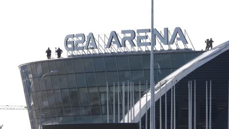 Soldaten-Auf-Dem-Dach-Der-G2A-Arena-Für-Sicherheitsmaßnahmen-Während-Des-Besuchs-Von-Präsident-Joe-Biden